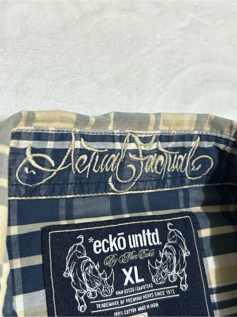 Ecko Unltd. Navy & Cream Plaid Button-Down Shirt